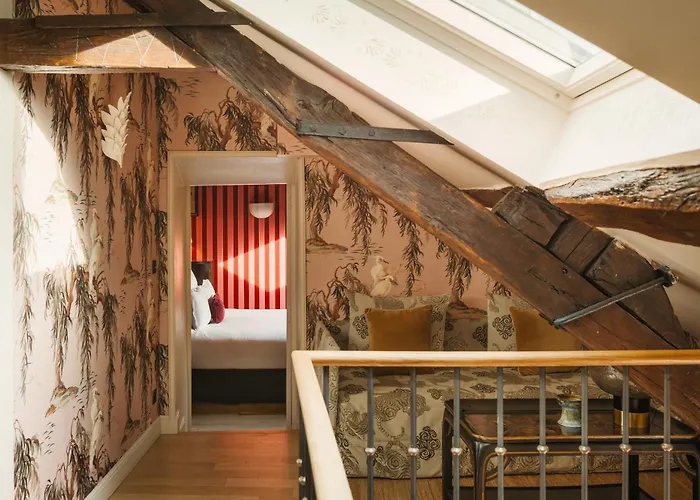 Maison La Bohème Montmartre - Studios&Apartments Parigi
